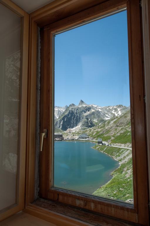 Auberge de l'Hospice Bourg-Saint-Pierre Chambre photo